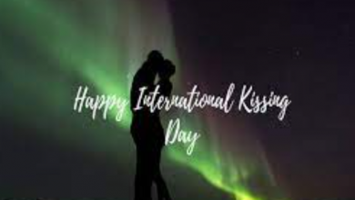 International Kissing Day 2021
