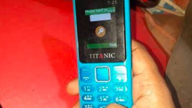 Titanic T25 keypad phone